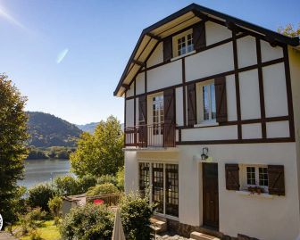 G&icirc;te n&deg;63G63424 Chambon-sur-Lac - Puy-de-D&ocirc;me